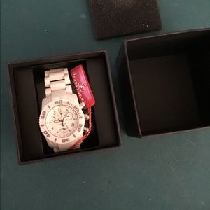 Swiss legend White ceramic watch